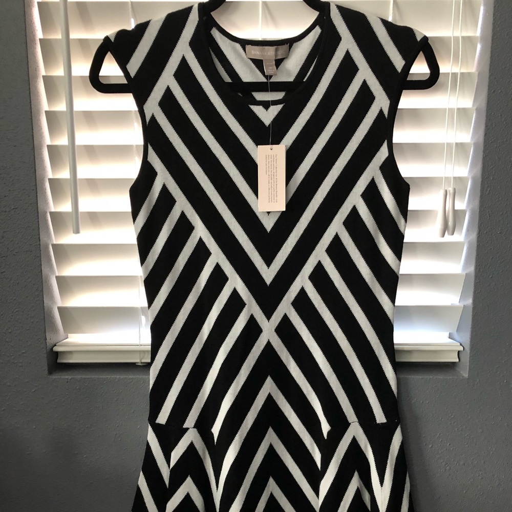 Banana Republic black & white sweater dress